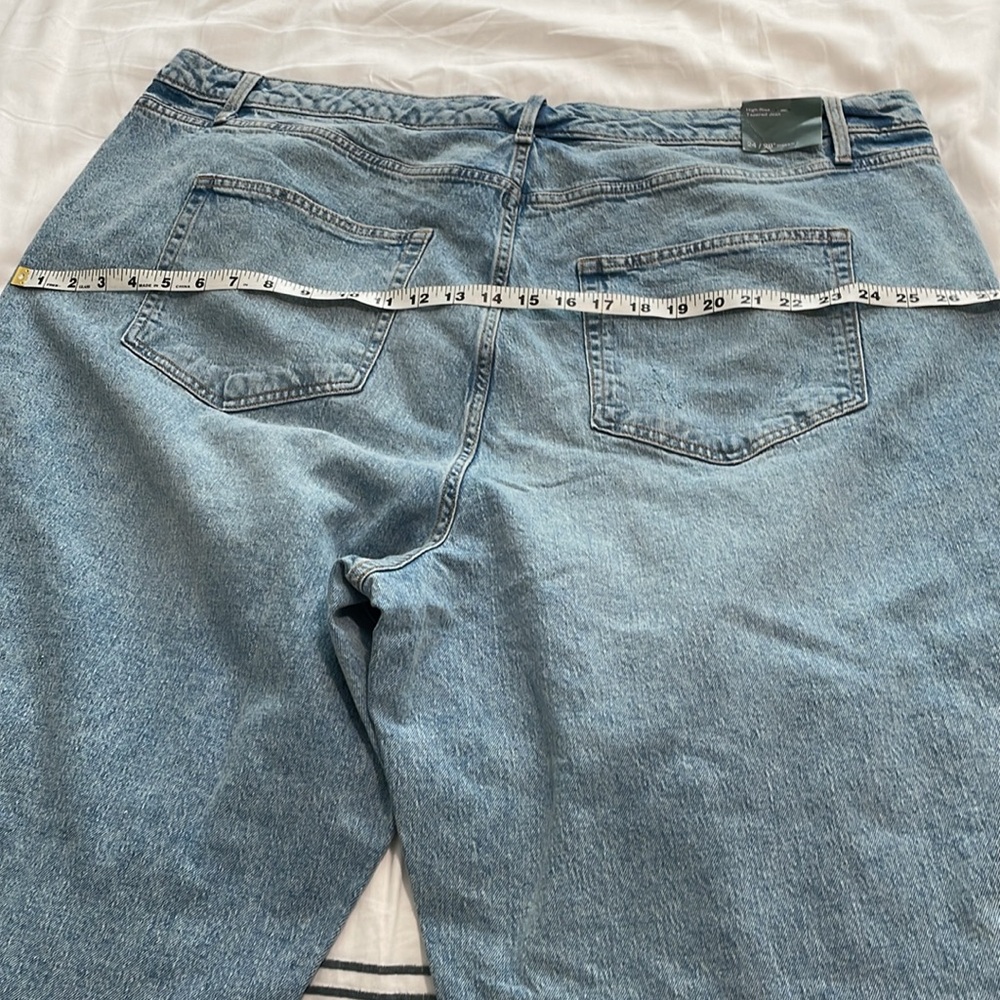 Wild Fable High Rise Tapered Jeans 24 Light Wash Jeans - Picture 8 of 10